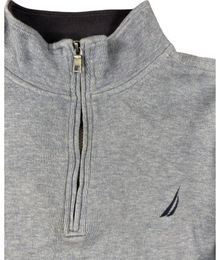 VBYC Nautica Vintage Herren Half-Zip Pullover in Hellgrau mit gesticktem Segel-Logo am Kragen